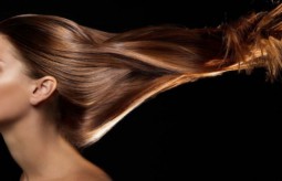 Zadbaj na wiosnę o włosy - preparaty na odżywienie i wzmocnienie włosów