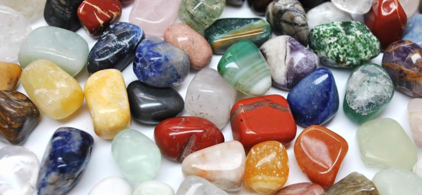 Kamienie naturalne chroniące i rozszerzające aurę