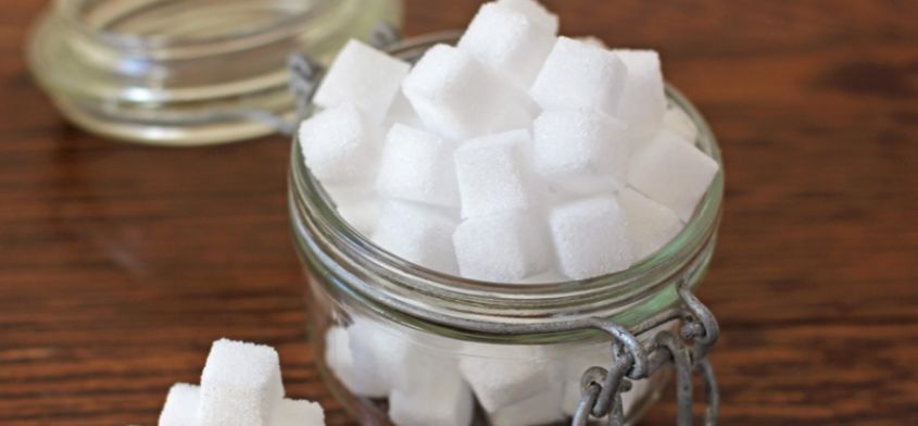 Cukier dzieci nie krzepi - o szkodliwości białego curku