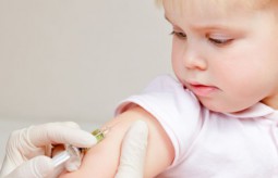 Szczepić dziecko czy nie szczepić? Oto jest pytanie.