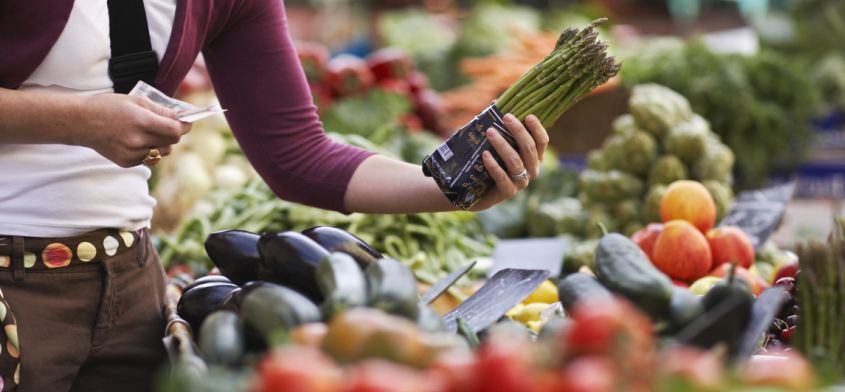 Kupujesz warzywa i owoce? Sprawdź, które są najlepsze!